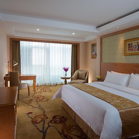Vienna Hotel Shenzhen Bantian Vanke Zone 5 Exterior photo